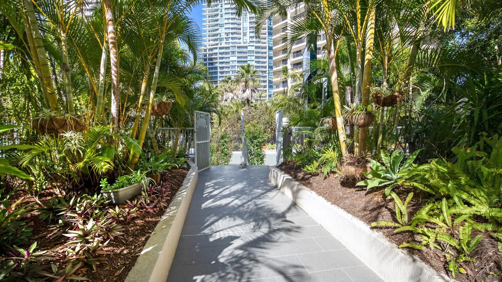 Aparthotel Costa D'Ora Holiday Apartments Gold Coast