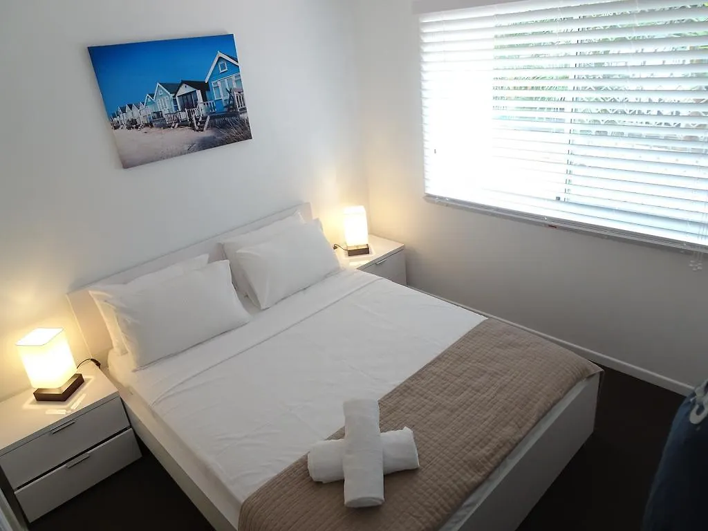 Costa D'Ora Holiday Apartments Gold Coast 3*,  Australia